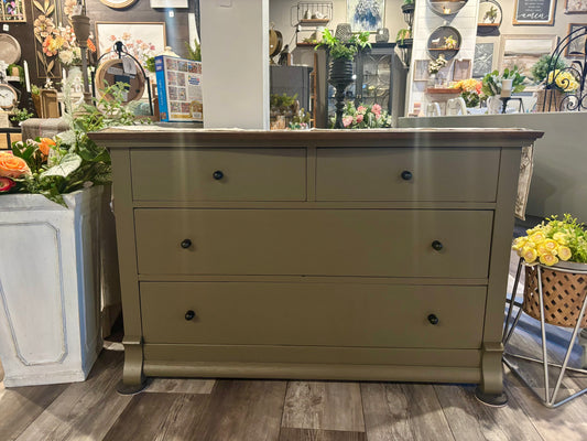4 drawer green dresser