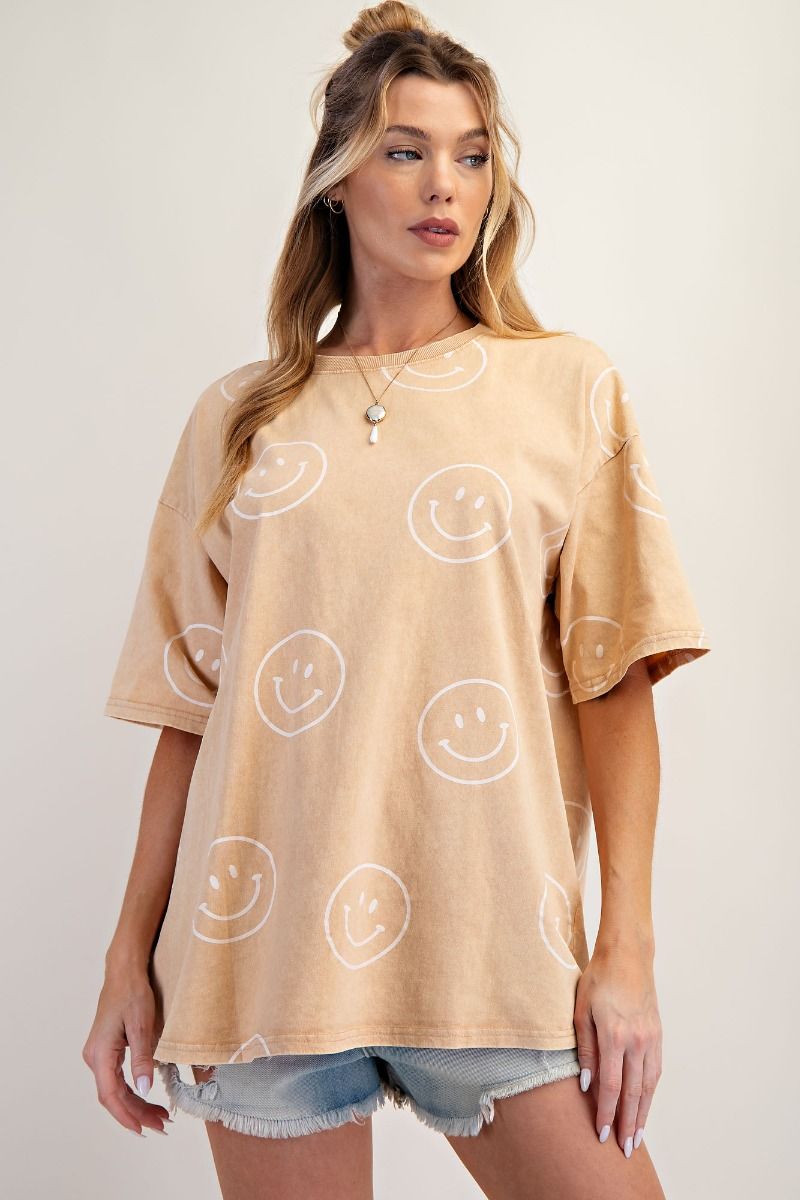Easel Toast Smiley Face Tee