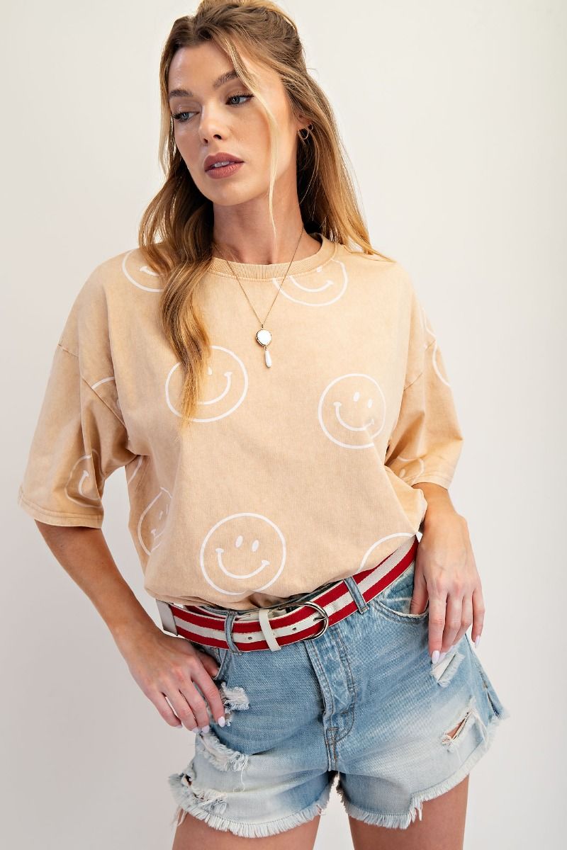 Easel Toast Smiley Face Tee