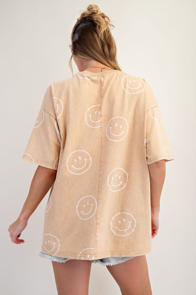Easel Toast Smiley Face Tee