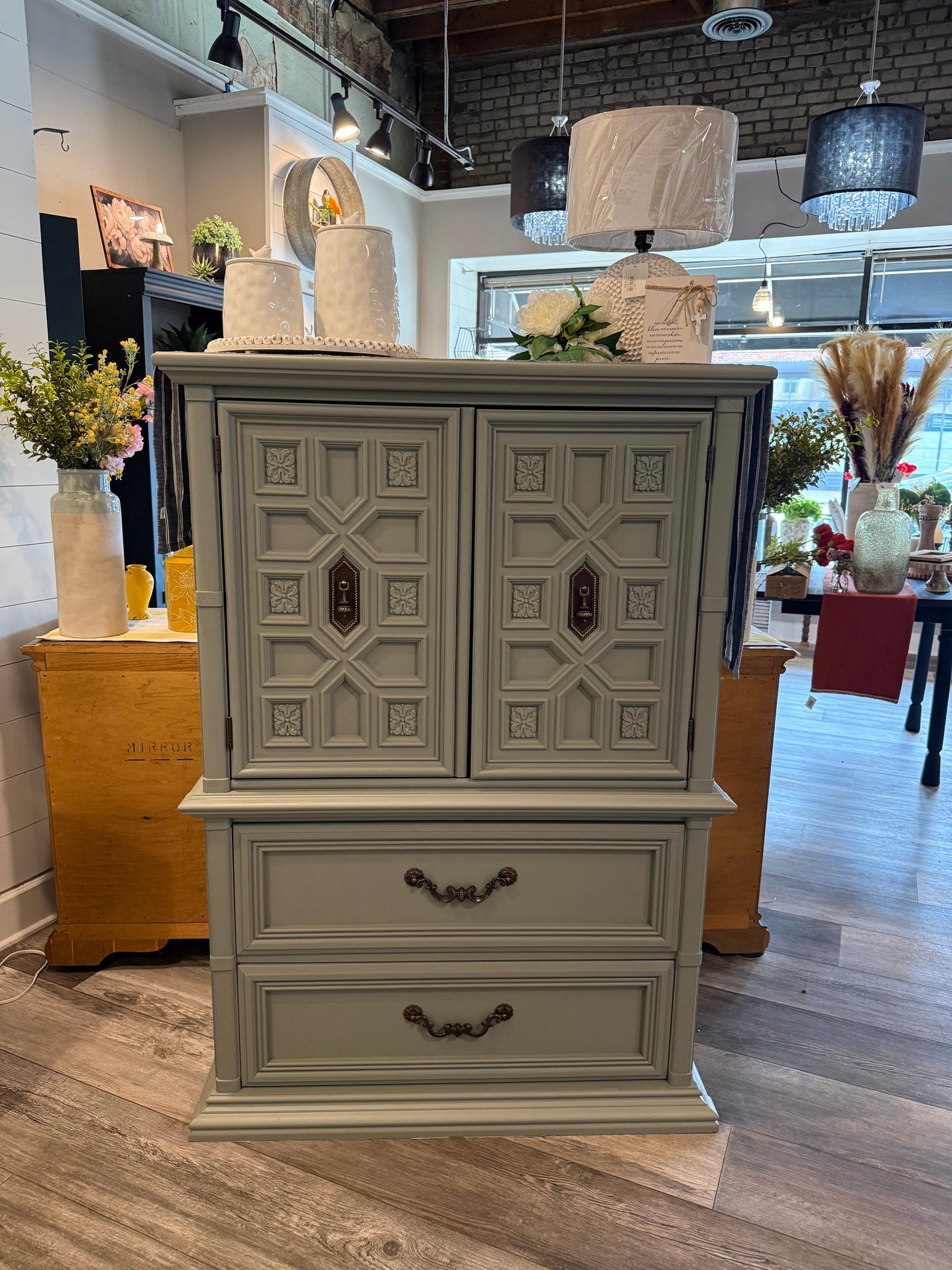Ornate Newell Dresser