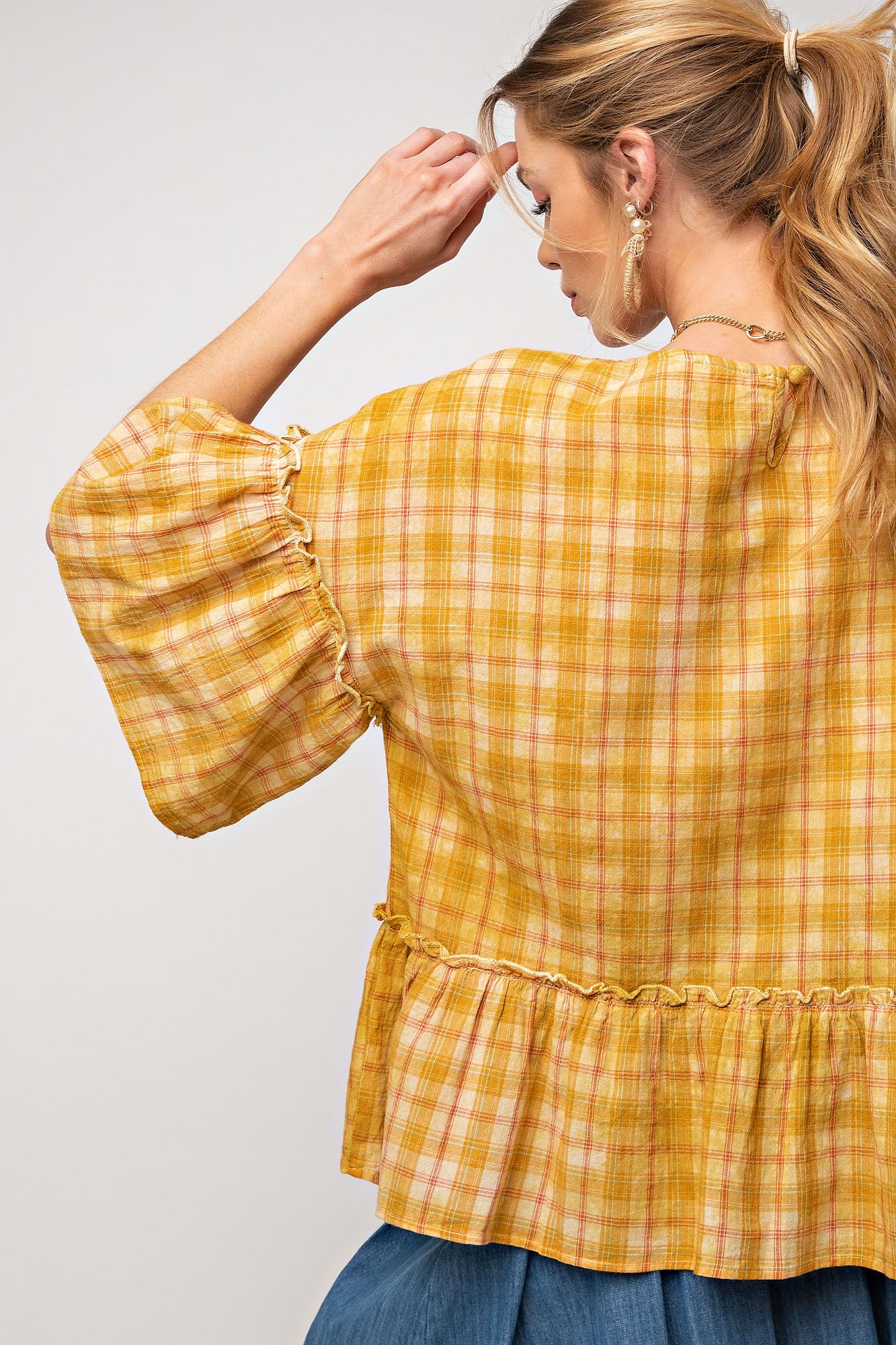 Easel Plaid Ruffle Shirt