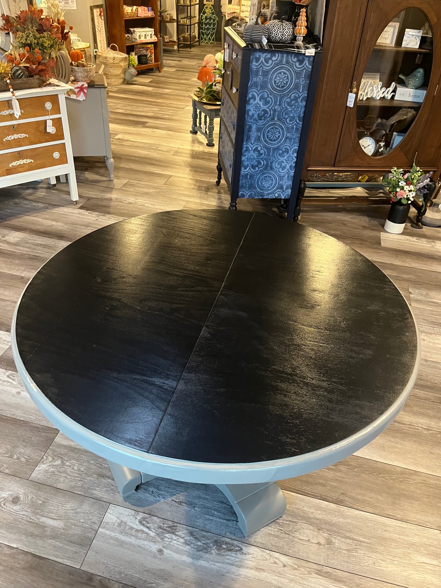 Round Table - Black Stain and Gray Bottom