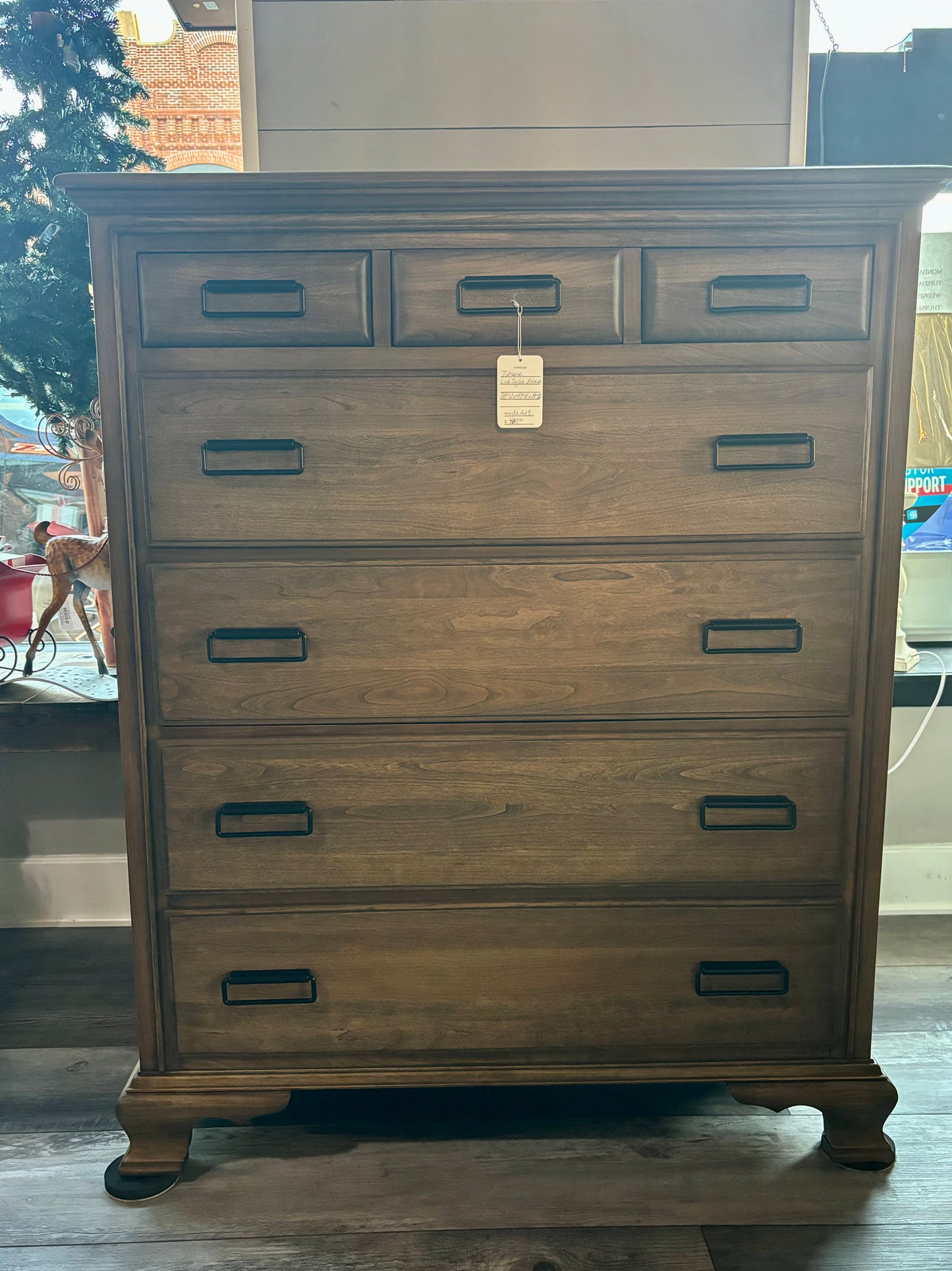 7 drawer Link Taylor dresser