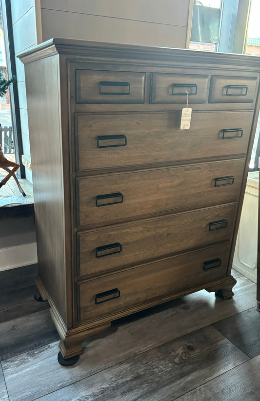 7 drawer Link Taylor dresser