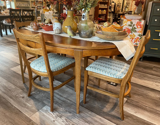 Lane MCM dining table with 4 chairs